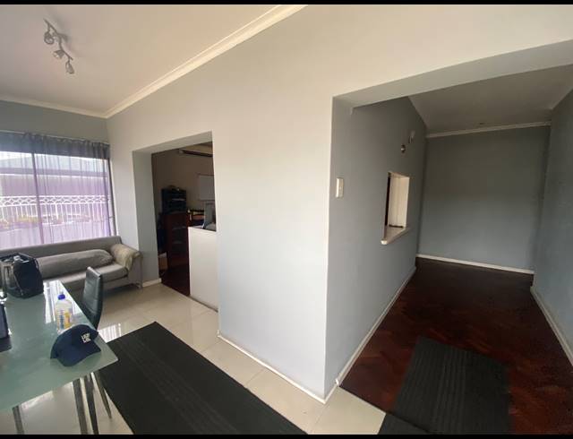 350M² BUILDING FOR SALE IN MILNERTON CENTRAL